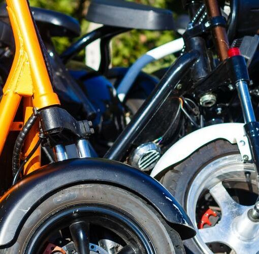 Zu sehen ist das Beitragsbild 1 zum Thema: E-Scooter mit Sitz Ratgeber