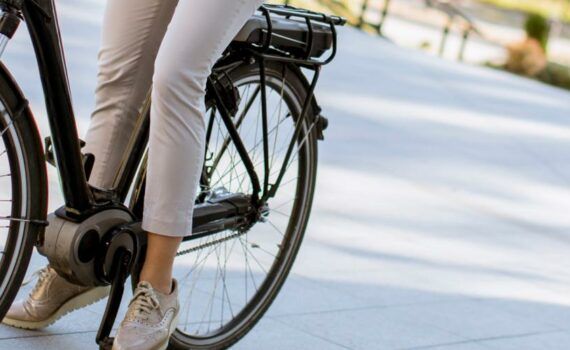 Zu sehen ist das Beitragsbild 1 zum Thema: Kalkhoff E-Bikes für Frauen