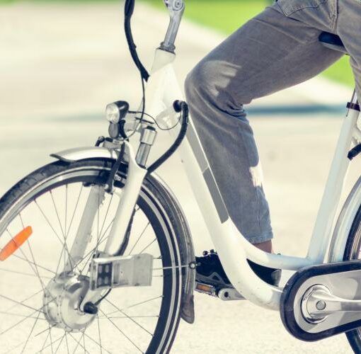 Zu sehen ist das Beitragsbild 1 zum Thema: Tiefeinsteiger E-Bike kaufen Tipps